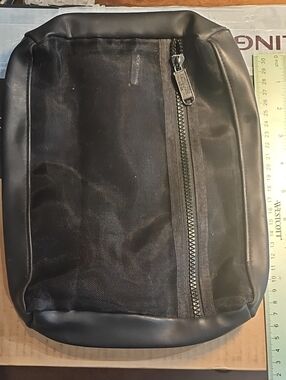 Black Men's Travel Toiletry Bag - Unbranded